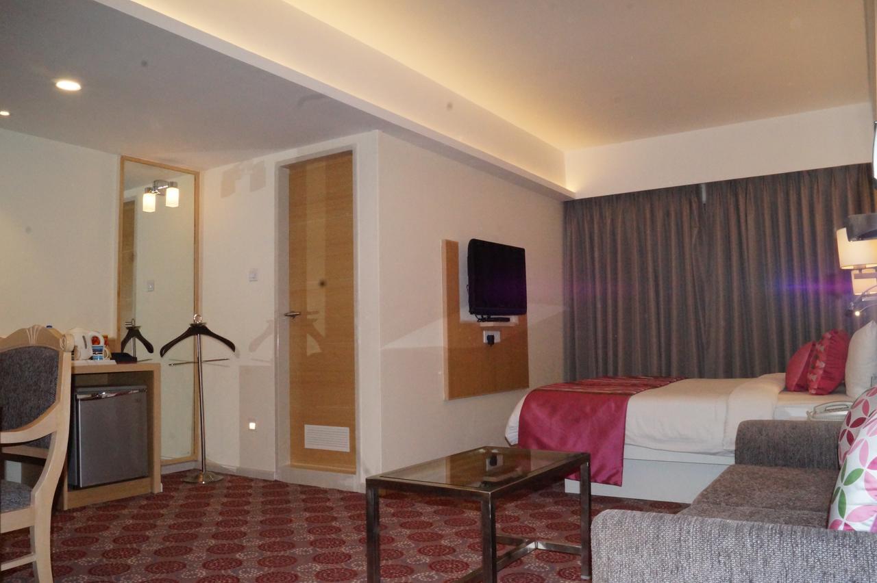 Fortune Park Galaxy, Vapi - Member Itc Hotels' Group Esterno foto